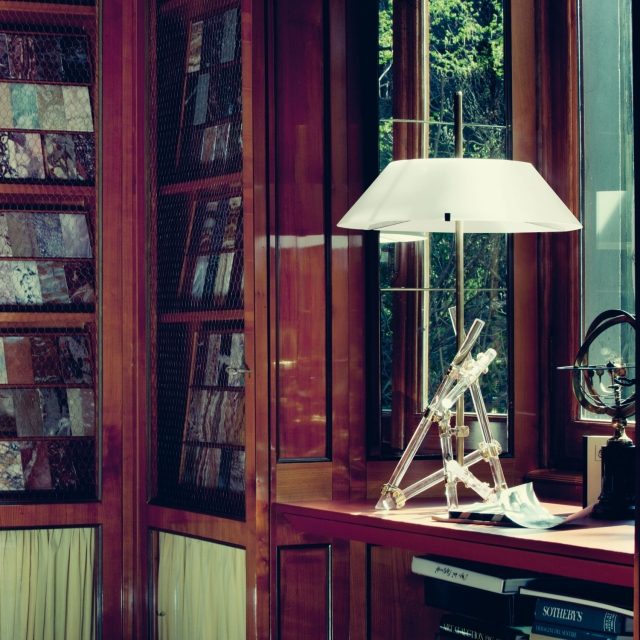 Construcție lampă de masă cu tub de sticlă fontanaarte-ashanghai max-ingrand Lampă de masă construcție GLAS de fontanaarte designer shine