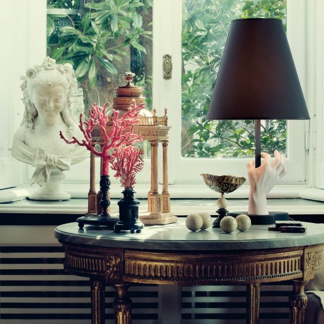 Lampă de designer-abajur negru fontanaarte ținut de mână-pietro chiesa Lămpi de masă moderne-fontanaarte negru abajur idei pietro chiesa