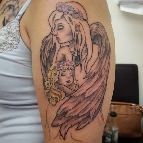 Tatuagens de mãe e filha