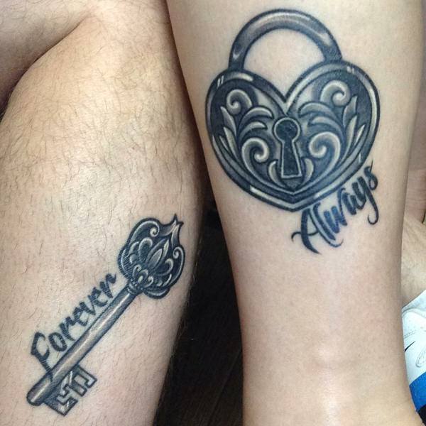 Tatuagens de mãe e filha