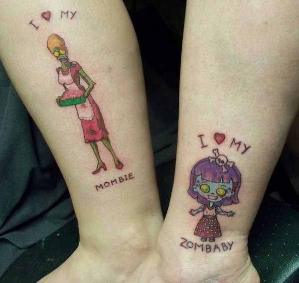 Tatuagens de mãe e filha