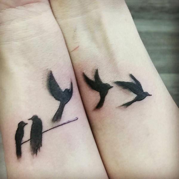 Tatuagens de mãe e filha