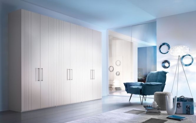 idei garderoba moderna model stripe white gruffe street mistral