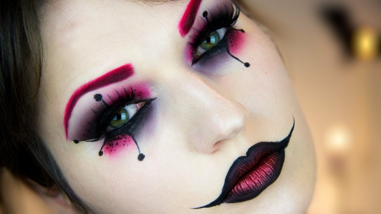 Acest machiaj este romantic și înfricoșător în același timp fete de Halloween make-up machiaj de culoare neagră roz bufon de inspirație