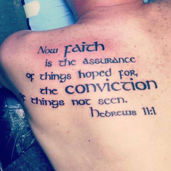 Svetopisemski verz tetovaža