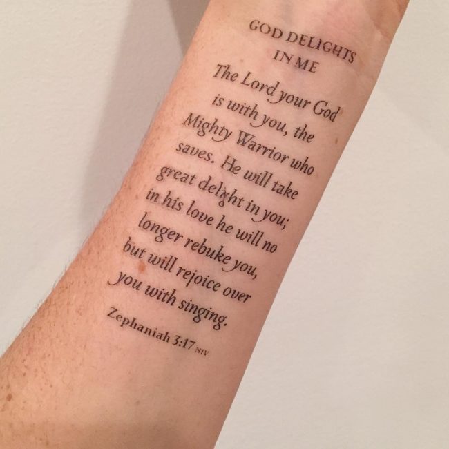 Svetopisemski verz tetovaža