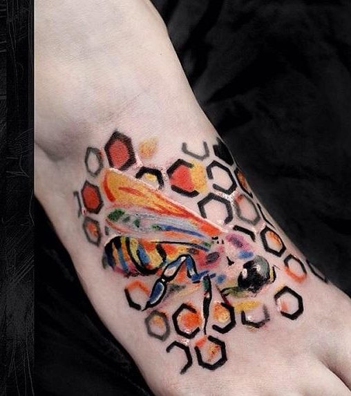 Tetovaže medene čebele