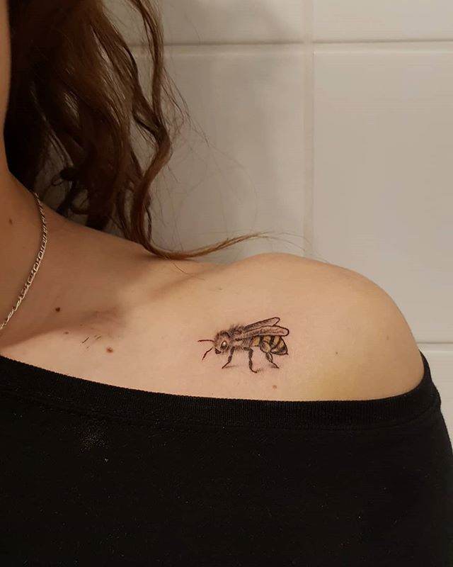 Tetovaže medene čebele