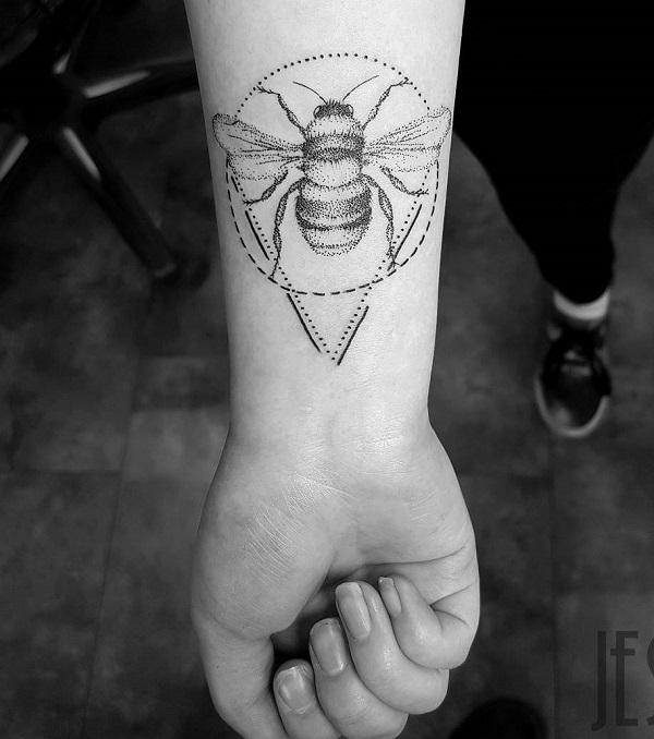 Tetovaže medene čebele