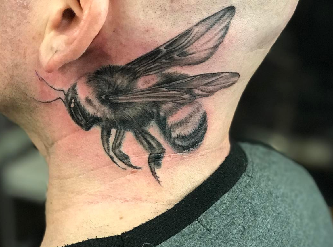 Tetovaže medene čebele