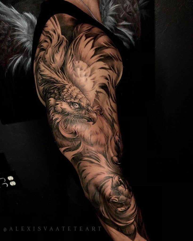 Tatouage Phénix à main levée