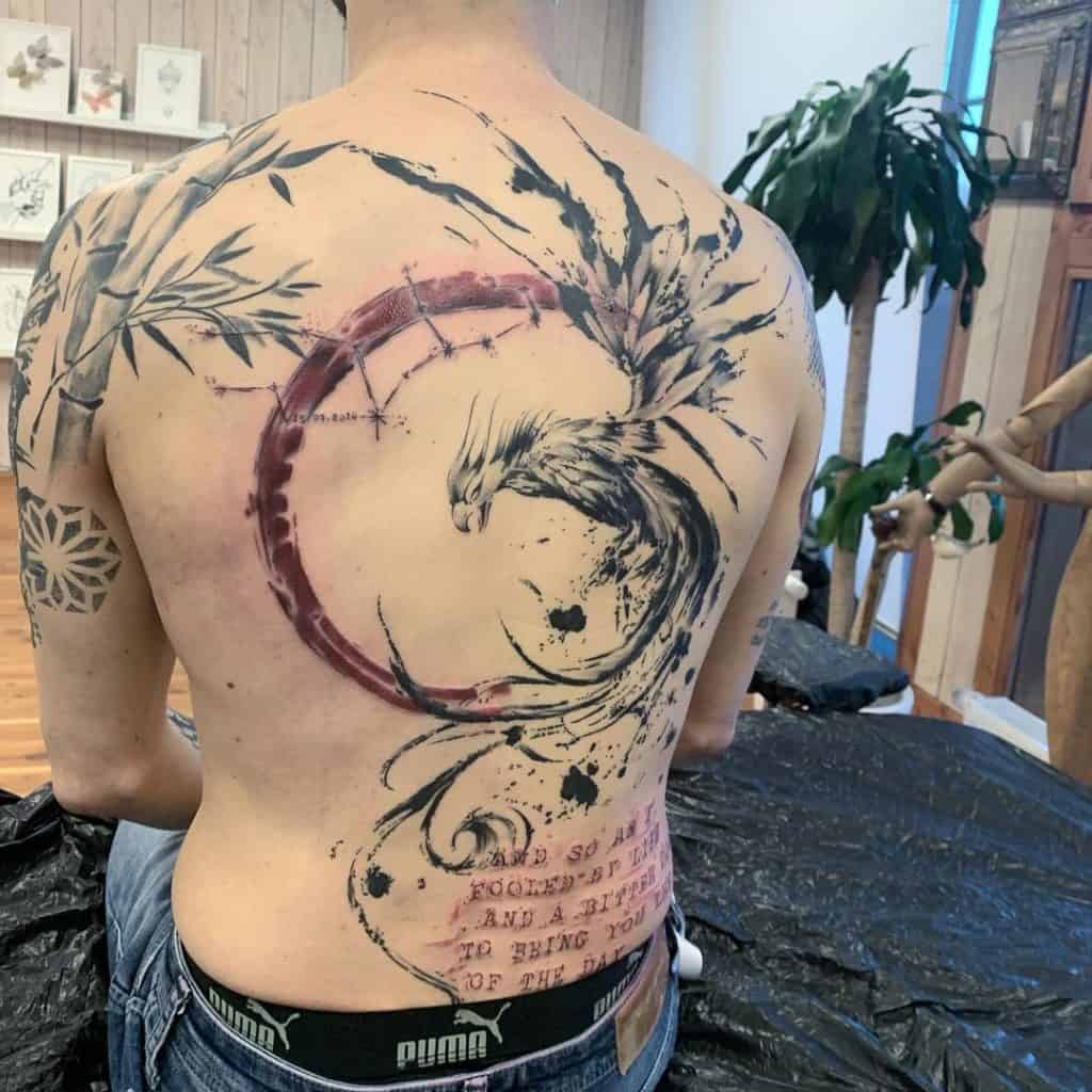 hommes de tatouage phoenix dos complet