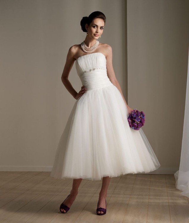 Lungime medie, fustă din tul, bustier foarte cochet rochie-tul-simpla-mireasa-lung-medie