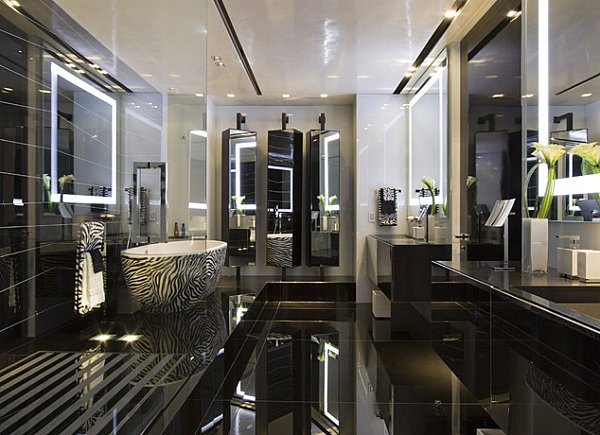 cadă ovală cu imprimeu zebră baie neagră Nieto Design Group