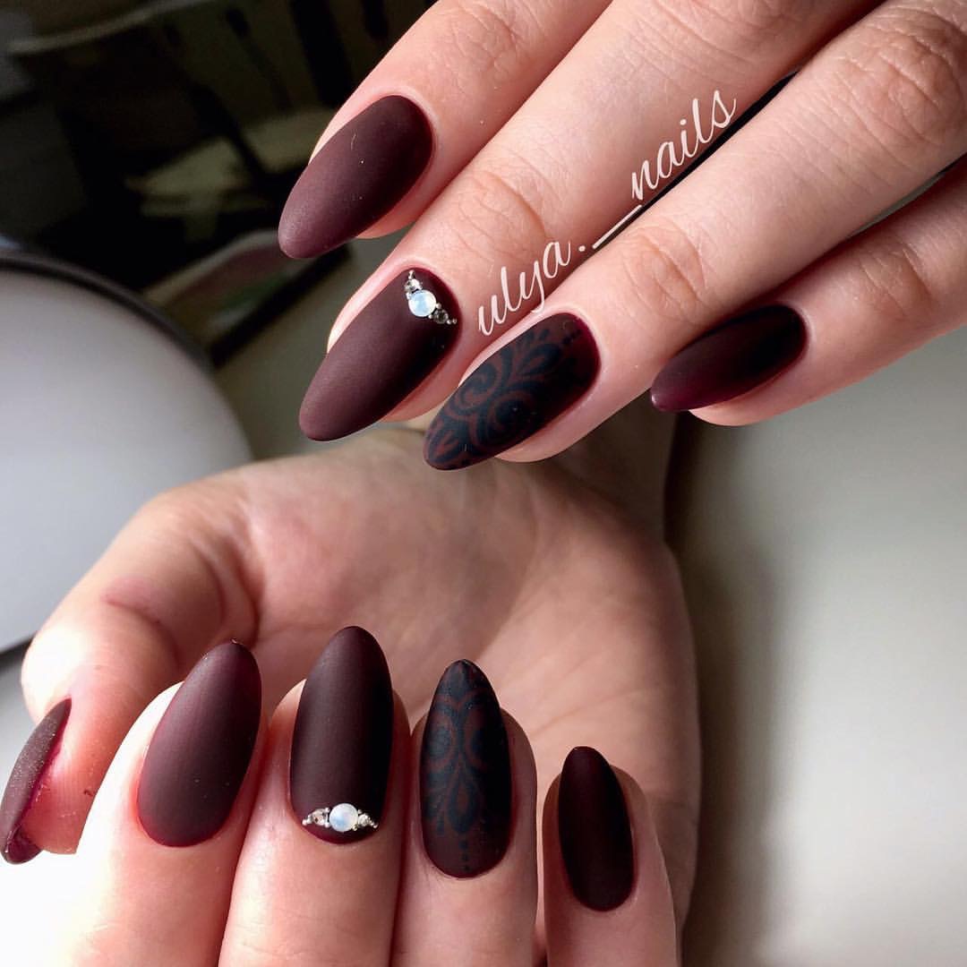 Arte delle unghie autunnali