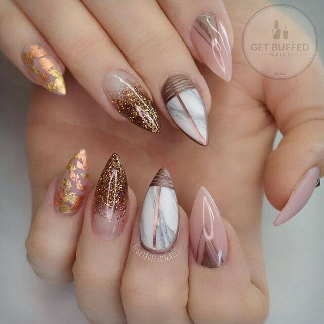 Arte delle unghie autunnali