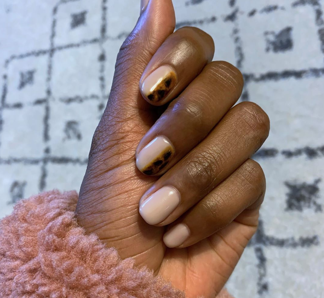 Arte delle unghie autunnali