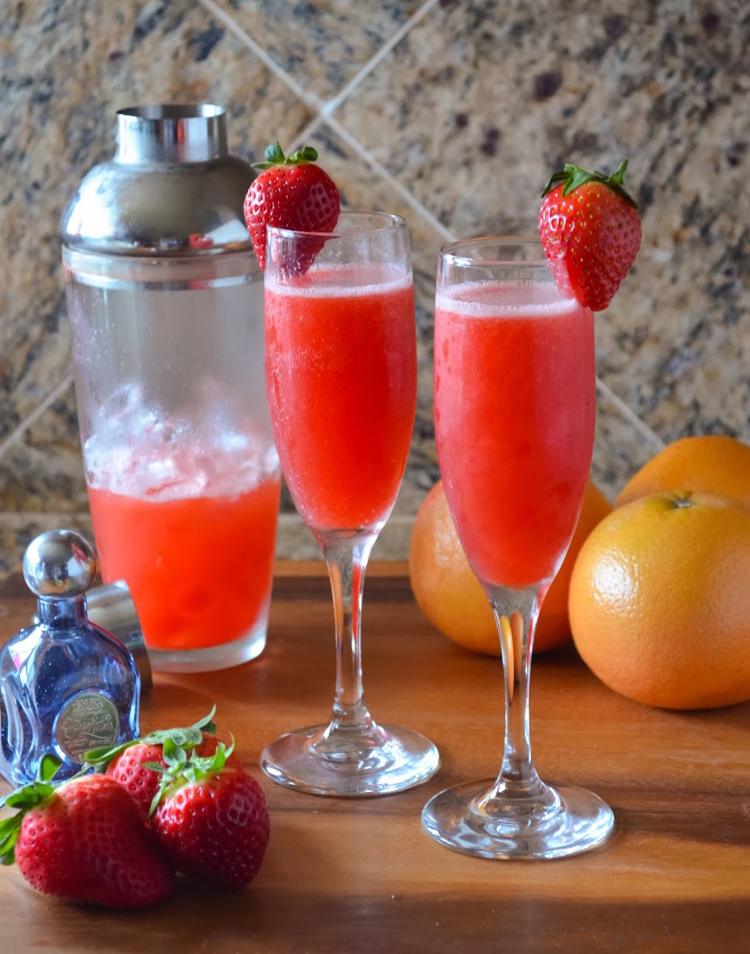 rețete de cocktail căpșuni mimosa de grapefruit de primăvară