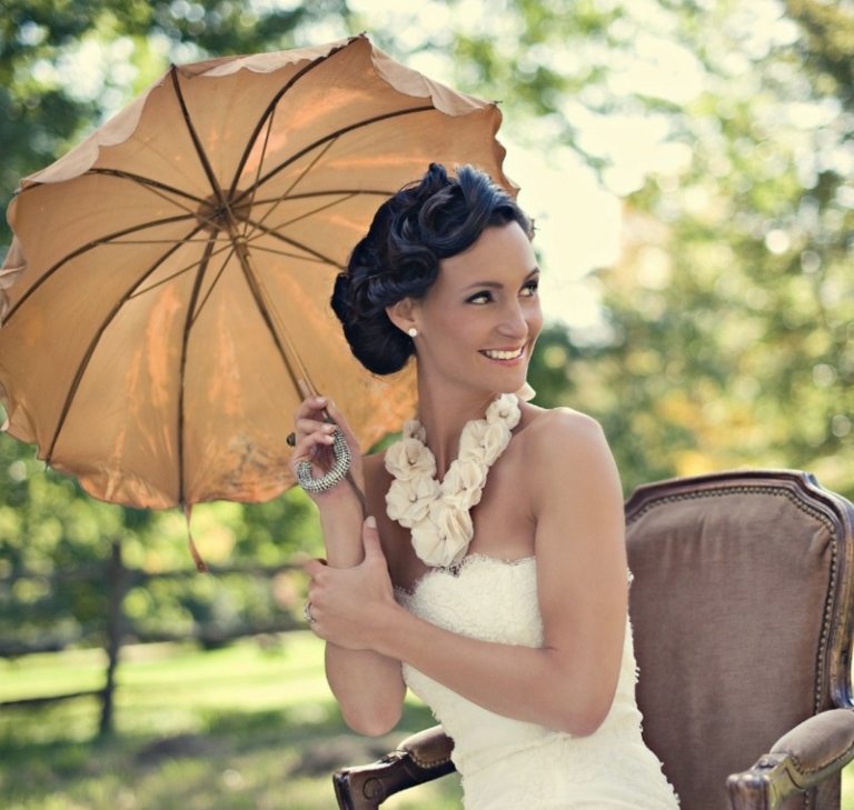 mireasa coafura glamour stil retro flori lanț umbrelă de soare