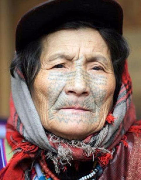 部族の中国の入れ墨