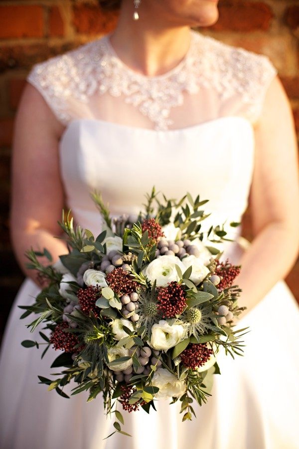 Combinație elegantă de plante alese cu grijă buchet-designer-idei-iarna-buchet-de-mireasa