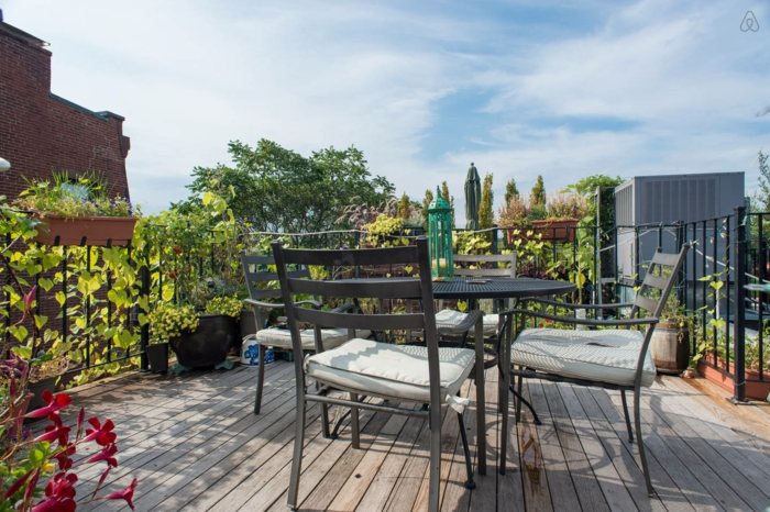 Faceți terasa romantică colț-romantic-pe-acoperiș