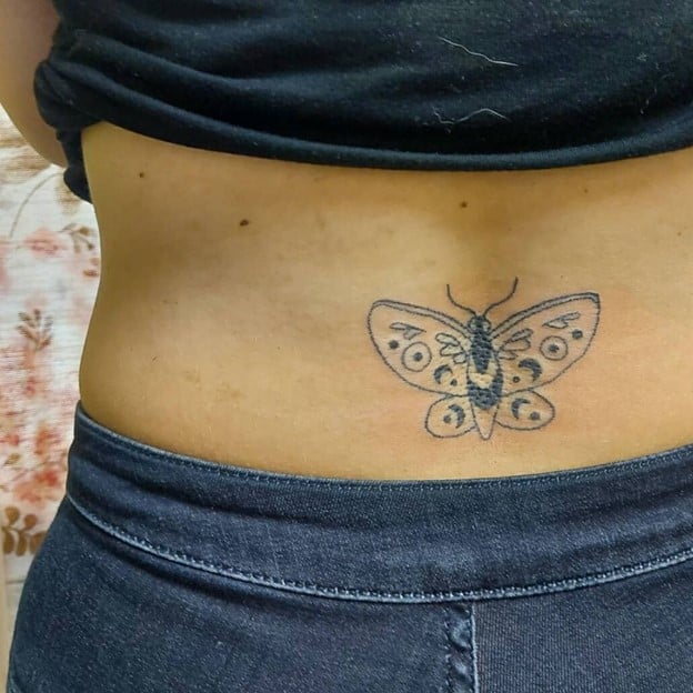 tatouage papillon bleu