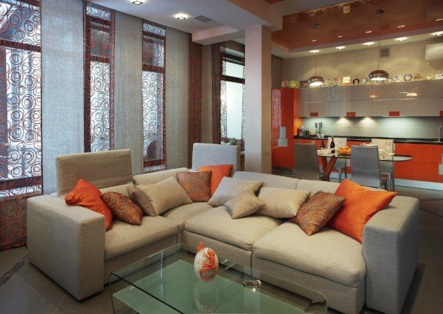 living mic zona de luat masa bucatarie portocaliu gri deschis modern living-mic-sufragerie-bucatarie-portocaliu-gri-deschis-modern