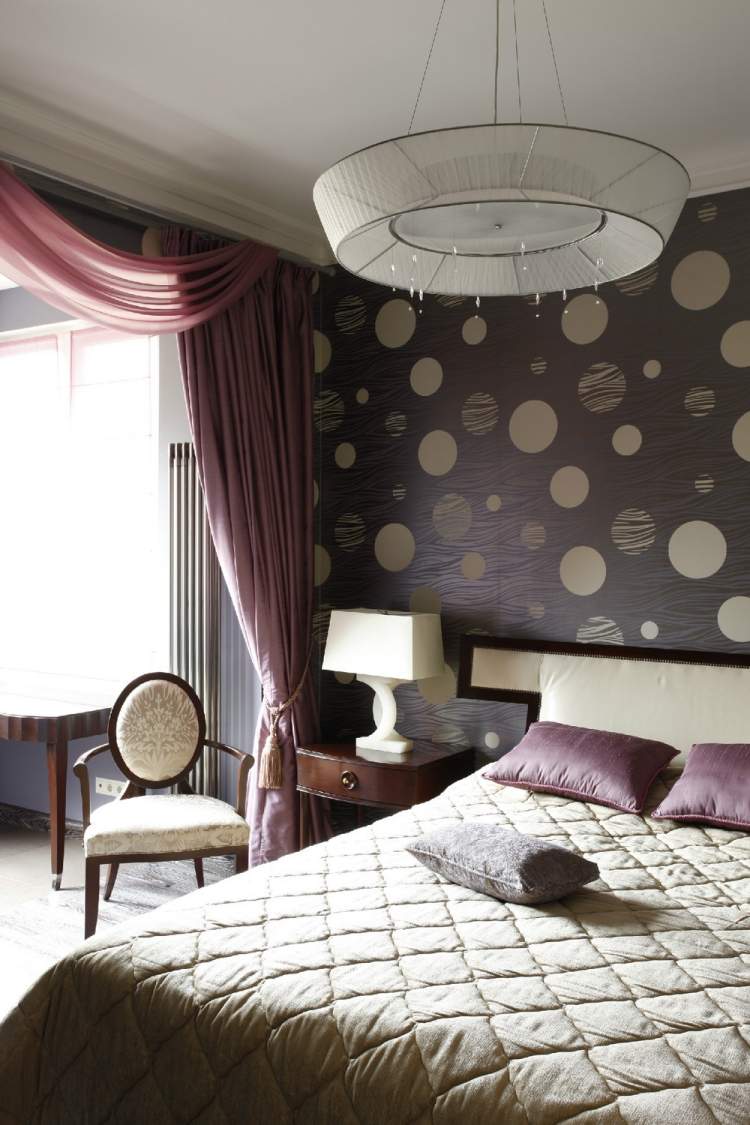 Tapet cu model de punct în mov închis și bej dormitor-perete-design-tapet-puncte-model-crem-violet închis