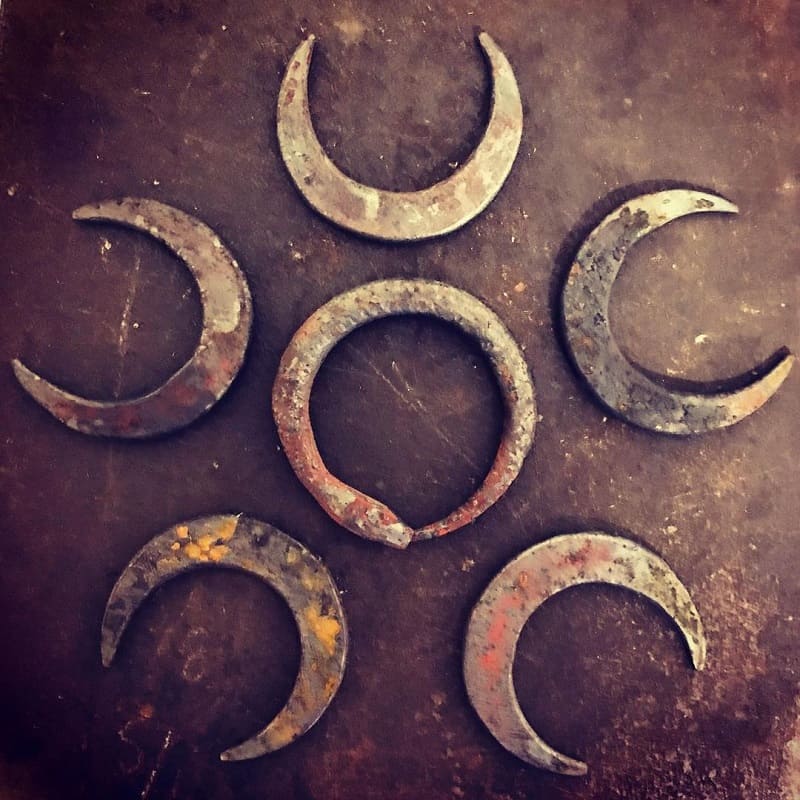 ウロボロスは何を表していますか