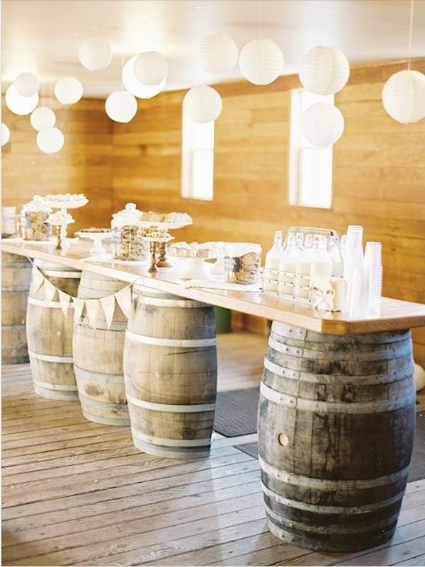 butoaie de vin din lemn decorare vintage petrecere idee masa bufet butoaie de vin lemn vintage decorare petrecere masa bufet
