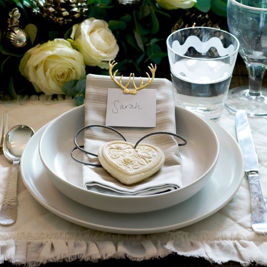 decorare masa plaetzchen inima loc carte lenjerie serviette