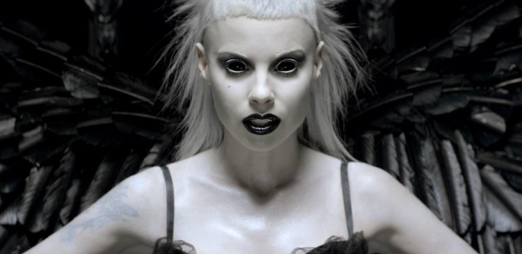 costume-de-Halloween-make-up-the-antwoord-black-angel-yo-landy