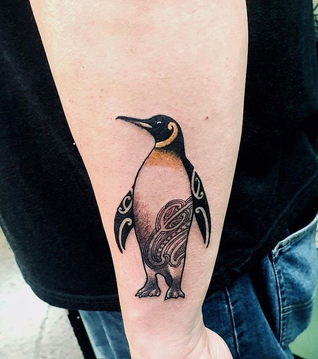パターンスタイルのペンギンのタトゥー