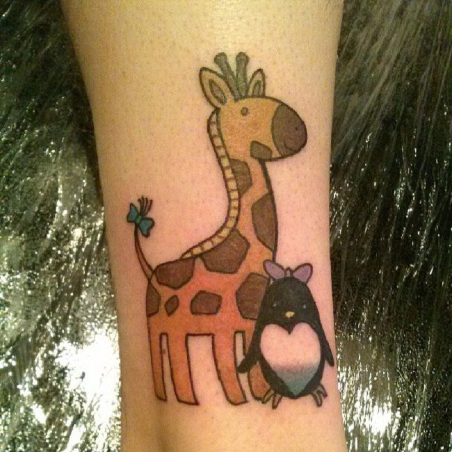 「キリンとペンギン」のタトゥー