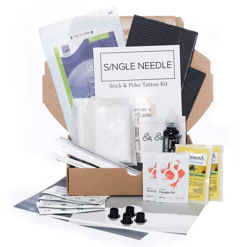 Kit de tatouage à une aiguille à la main