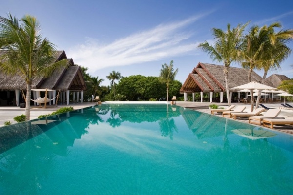 Hotel de lux de 5 stele, maldive, piscină infinită, palmieri Hotel de lux de 5 stele, piscină infinită din Maldive