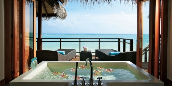 Hotel de 5 stele cu vedere la cadă Maldive Hotel de 5 stele maldive cadă în aer liber