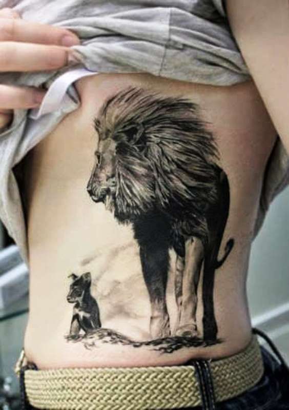 カブスのタトゥーとライオン