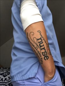 tatuaggio infermiera