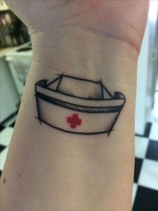 tatuaggio infermiera
