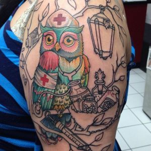 tatuaggio infermiera