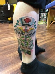 tatuaggio infermiera
