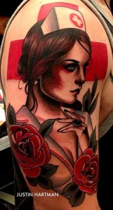 tatuaggio infermiera