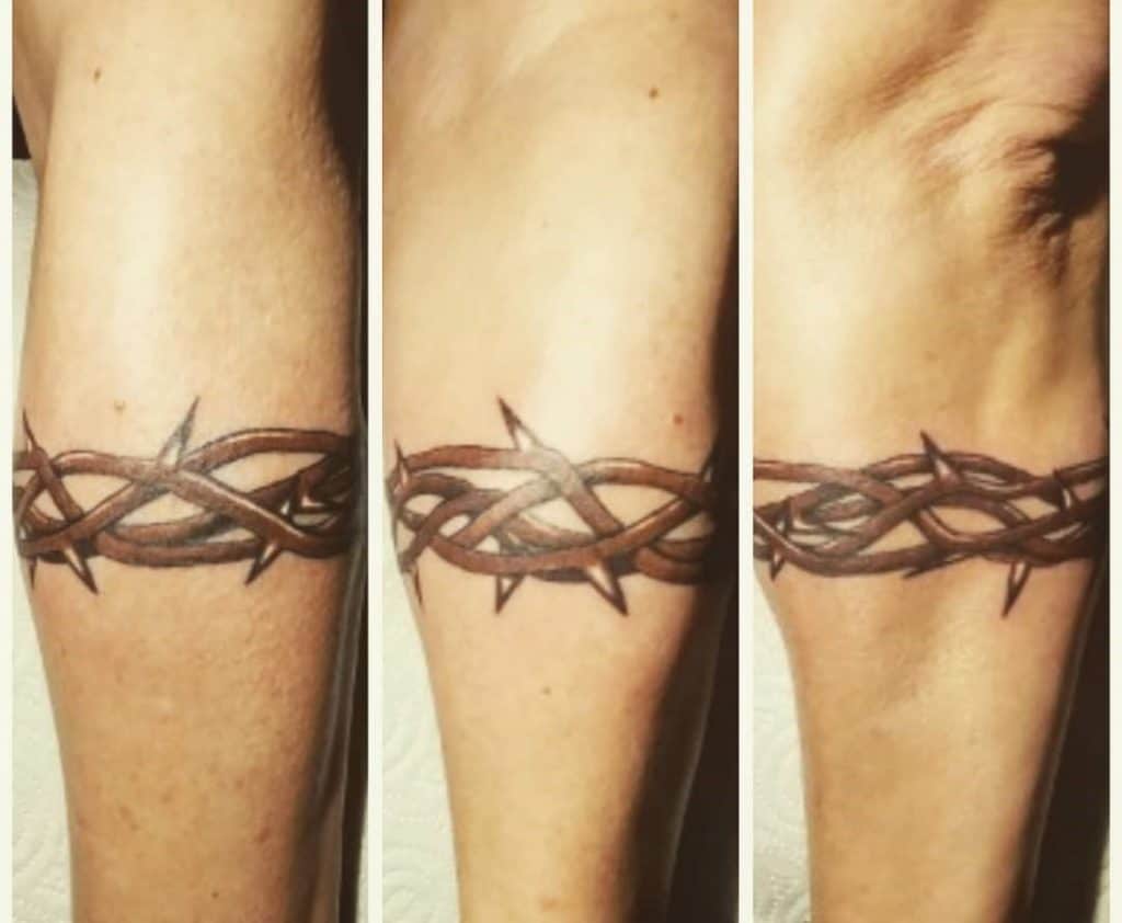 Erškėčių karūnos tatuiruotė