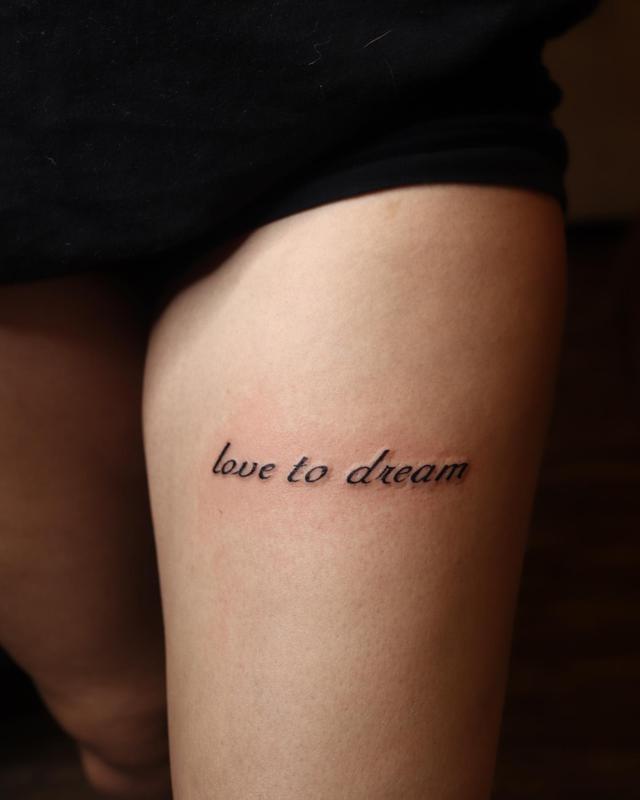 Napis tetovaže za dekleta 1