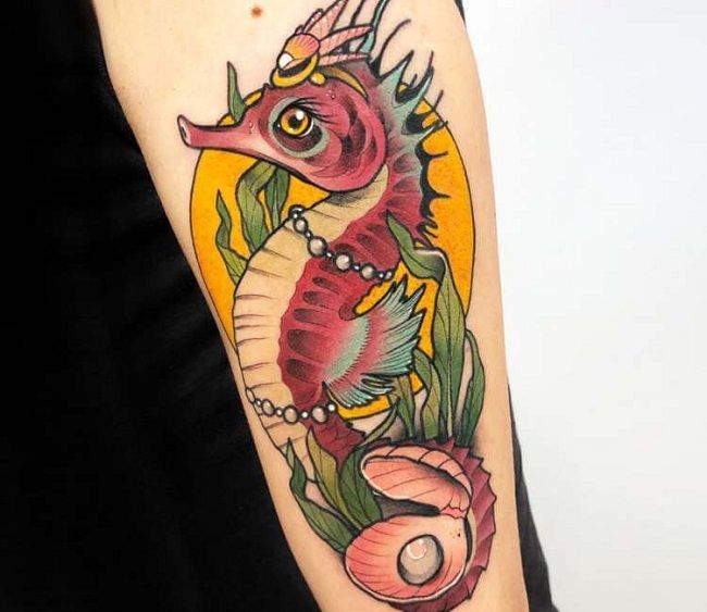 「真珠のタツノオトシゴ」のタトゥー