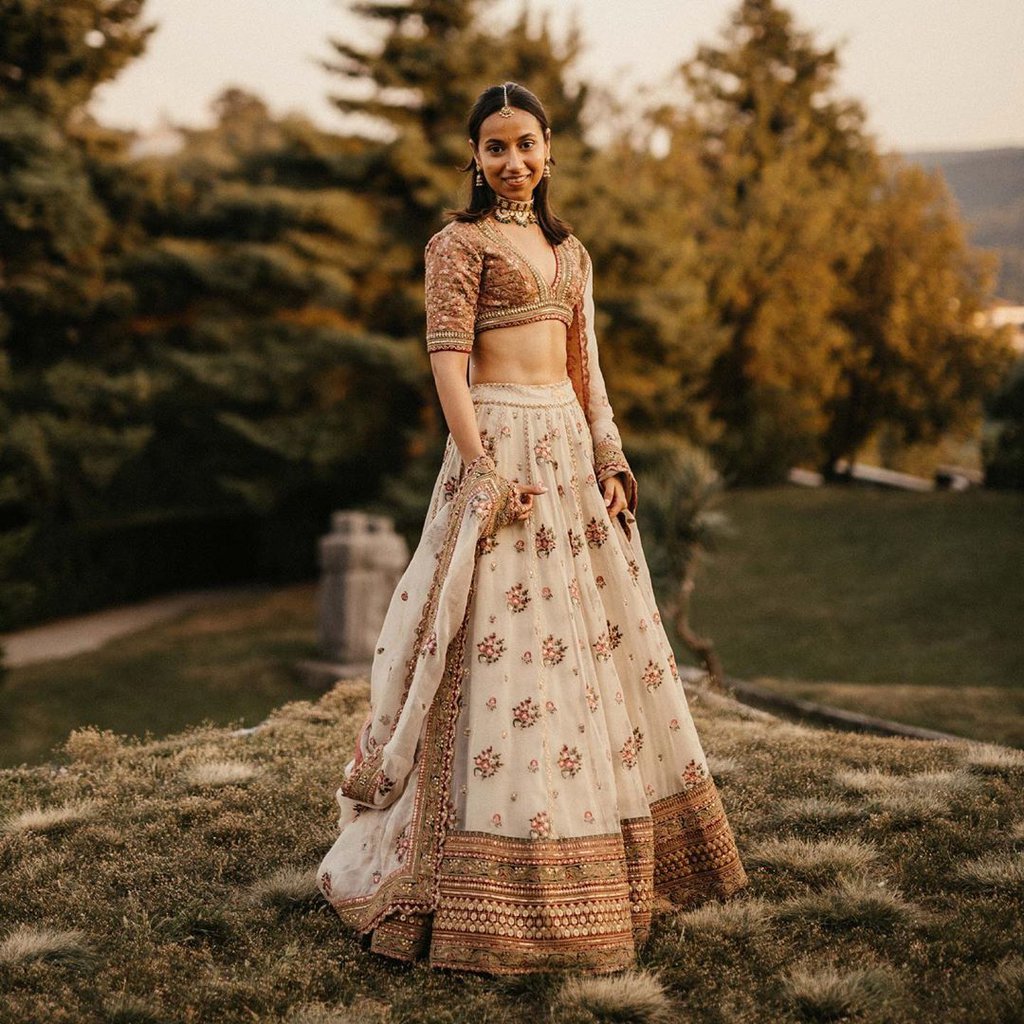 sabyasachi lehnga
