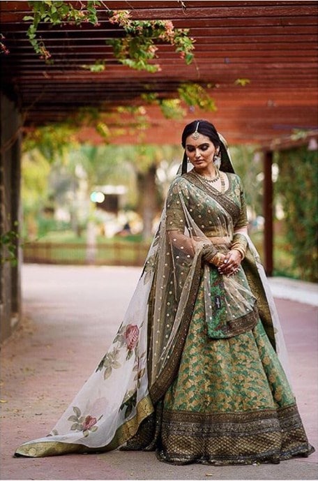 sabyasachi lehnga