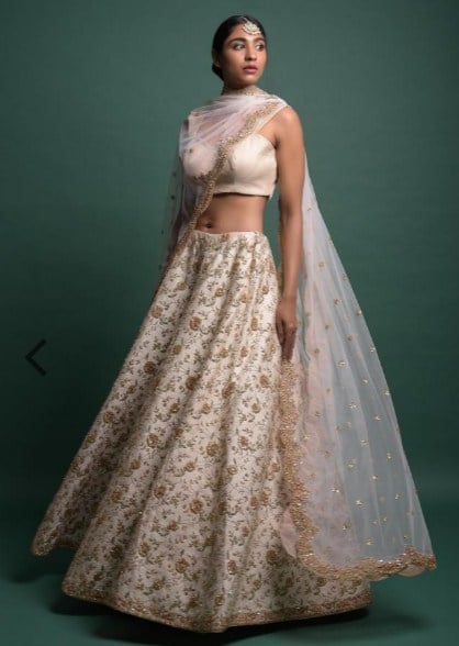 sabyasachi lehnga